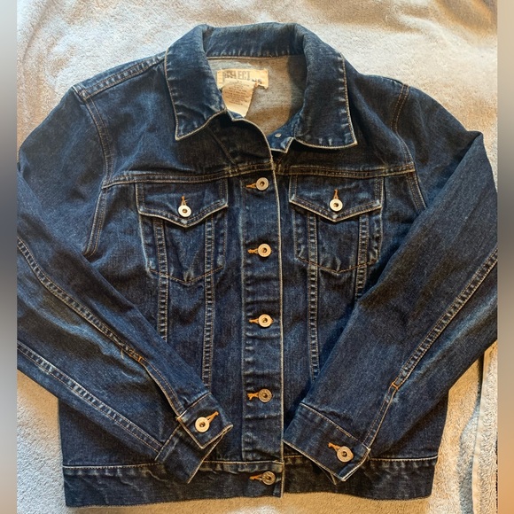 Vintage Women’s (L) Trucker Denim/Jean Jacket - Picture 4 of 5